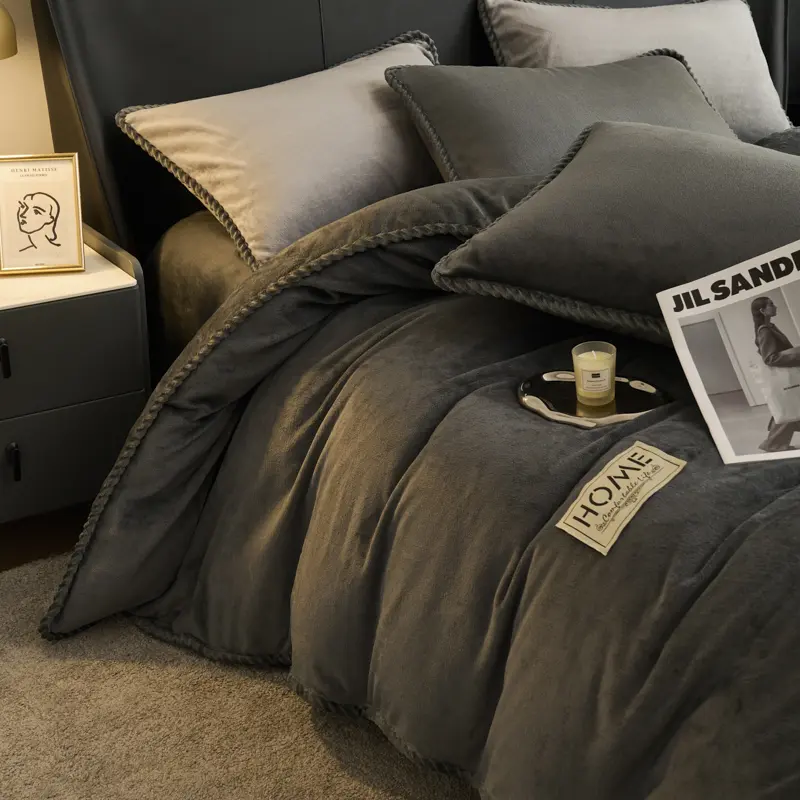 High-Weight Flannel Duvet Cover 1Pc- European Piping, Color-Blocked Design, Plush Comfort for a Chic Bedroom Upgrade