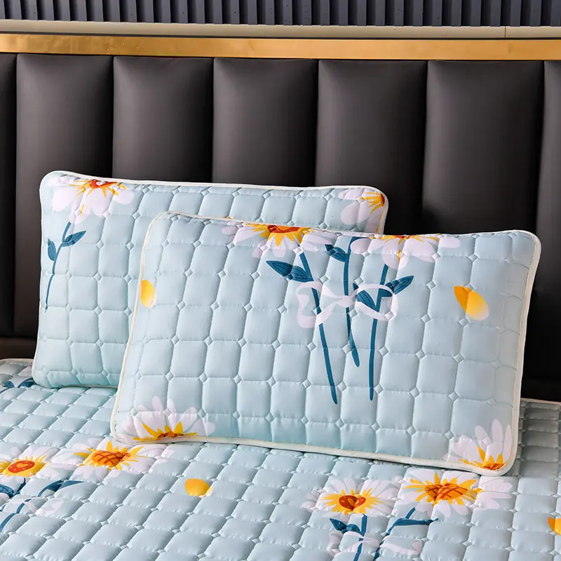 Thickened Quilted  Mattress Cover Thickened Pad Breathable Soft Bed Cover Bed Linen Elastic Fitted Sheet for Queen King Beds