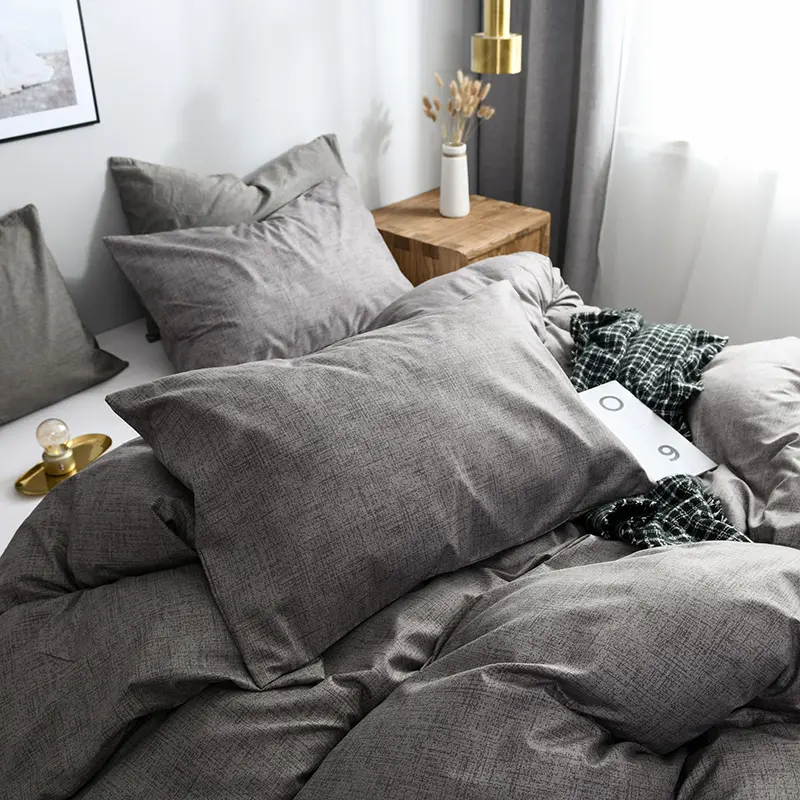 Modern Solid Bedding Set - Duvet Cover and Pillowcases for a Luxurious and Serene Sleep Environmen