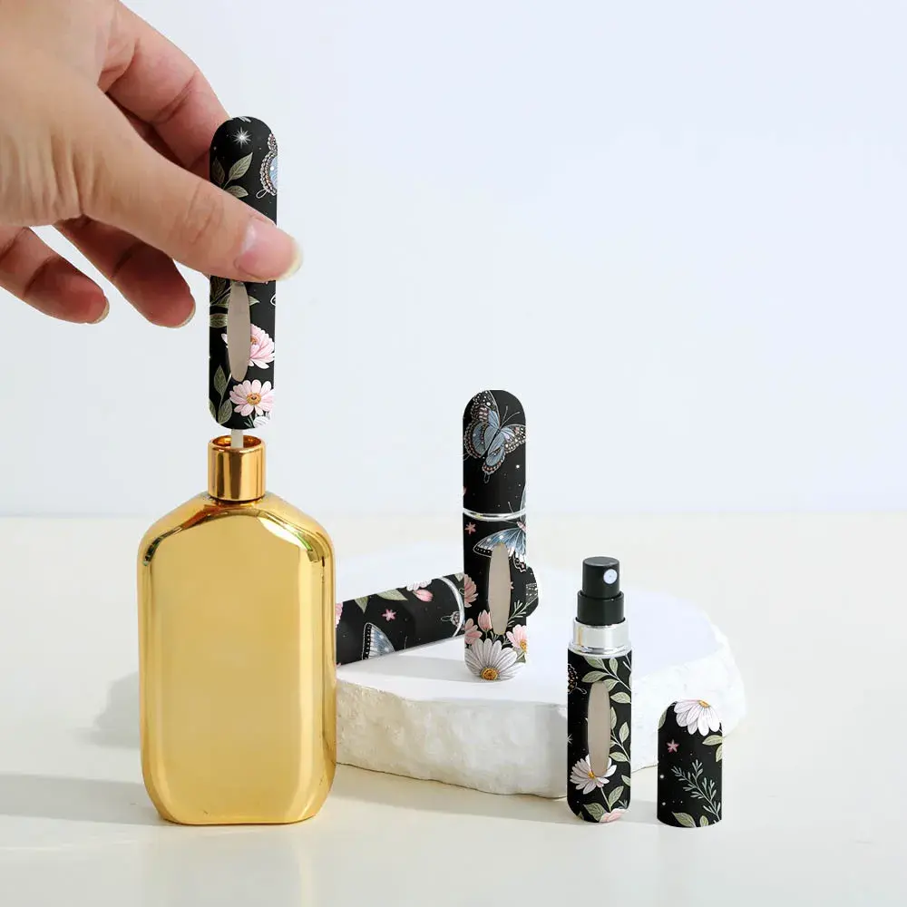 New 5ml Mini Perfume Bottle Refillable Empty Spray Rotating Bottle Portable Storage Sprayer Empty Cosmetic Containers