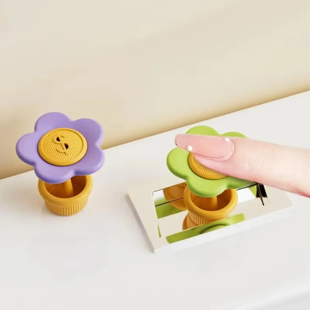 Small Flower Toilet Presser Portable Multifunctional Toilet Button Pushers with Aromatherapy Tablets
