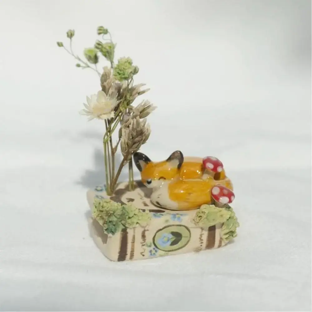 Creative Cartoon Miniature Book Sculpture Cute Design Resin Book Flower Vase Fox/Cat/Red Panda Figurines Statue Shelf