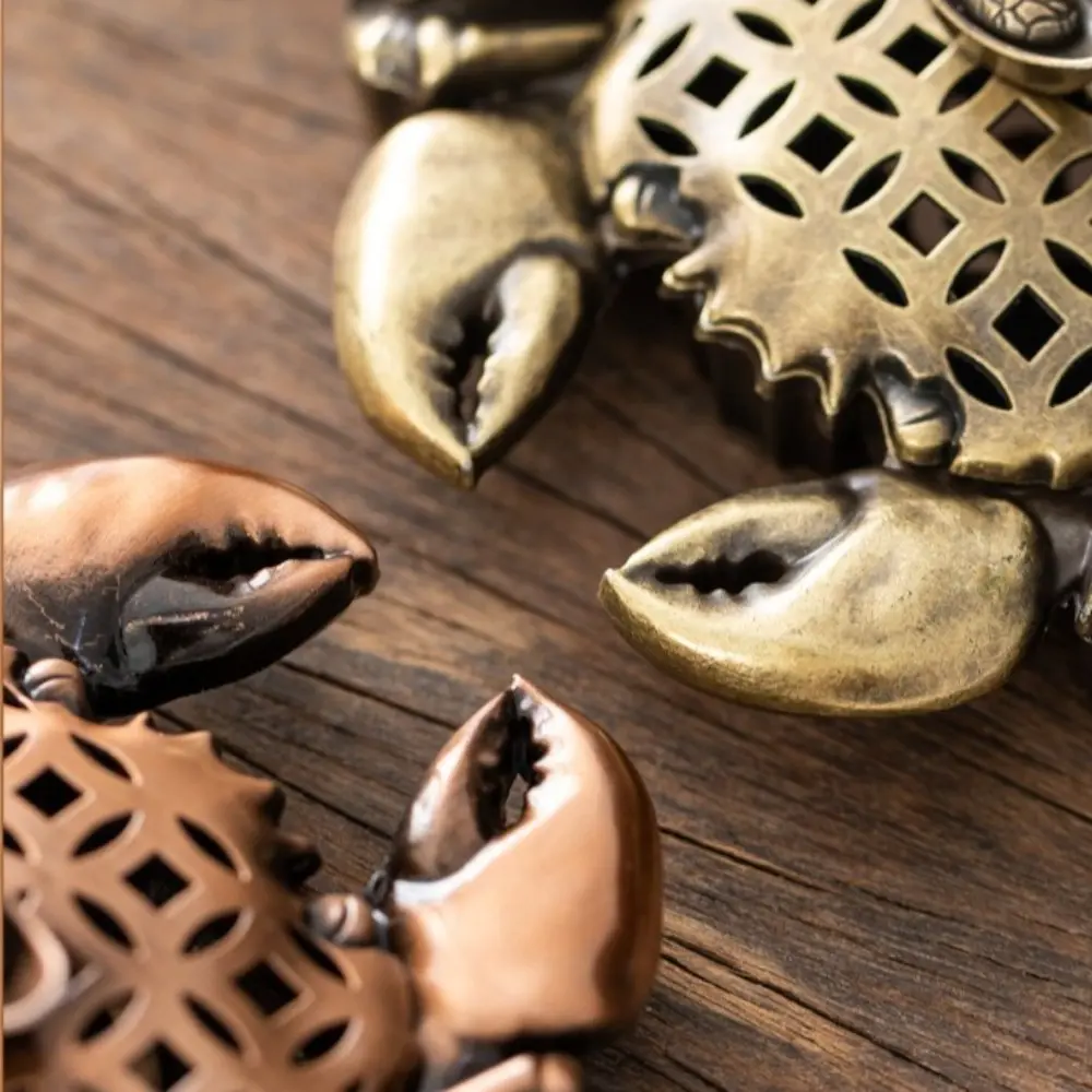 Crab Type Incense Burner Hollow Out Metal Aromatherapy Stove Classical Elegance Ancient Style Aroma Furnace