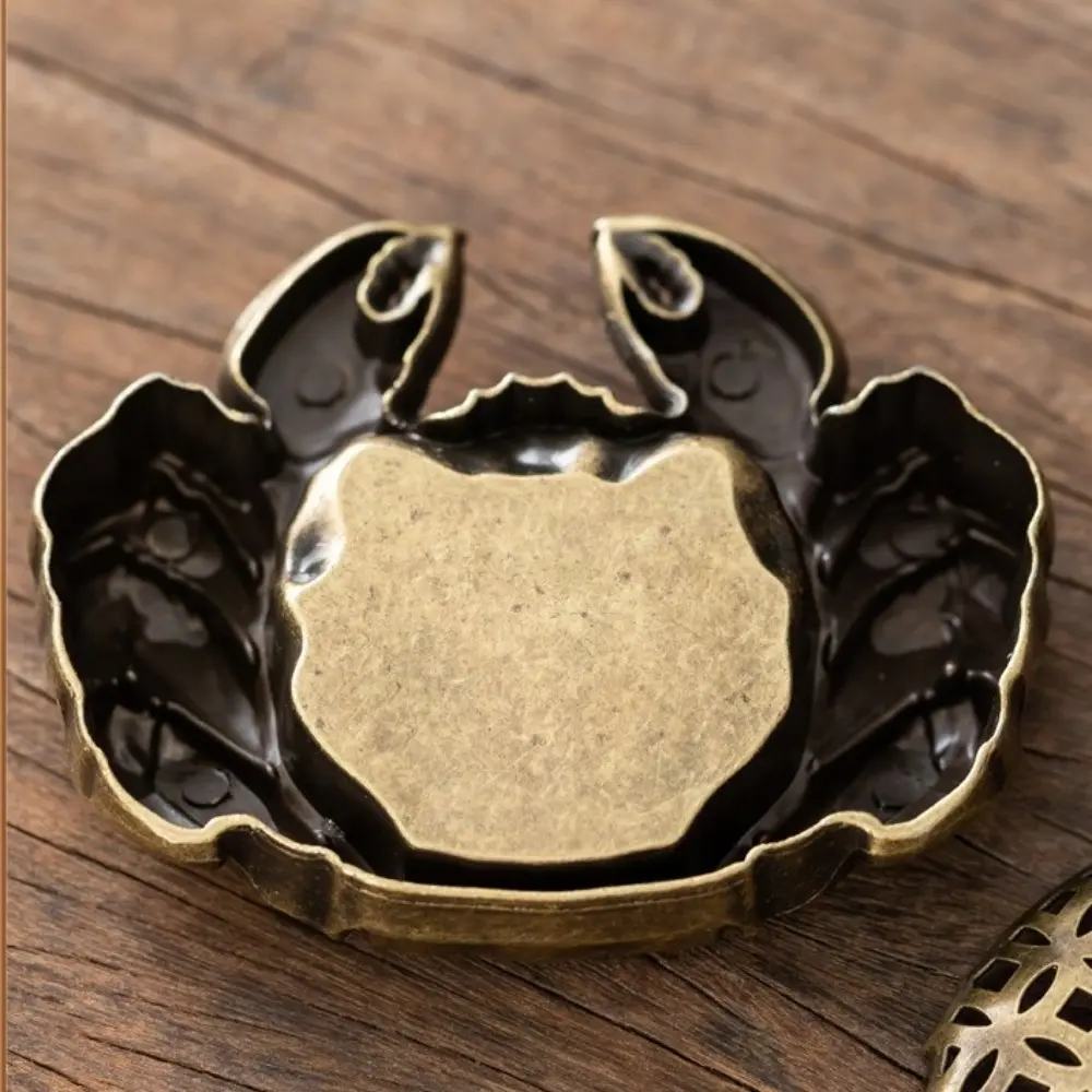 Crab Type Incense Burner Hollow Out Metal Aromatherapy Stove Classical Elegance Ancient Style Aroma Furnace