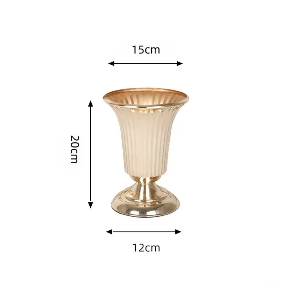 Creative Metal Flower Stand Golden Trumpet Shape Art Flowers Vase Table Decoration Vase For Centerpieces