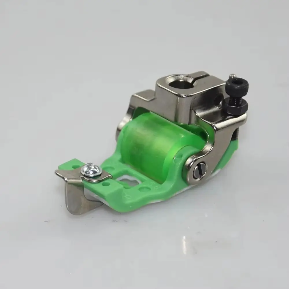 3 Needle 5 Thread Roller Presser Foot Plastic Adjustable Sewing Machine Roller Presser Foot No Cloth Eating Sewing Presser Foot