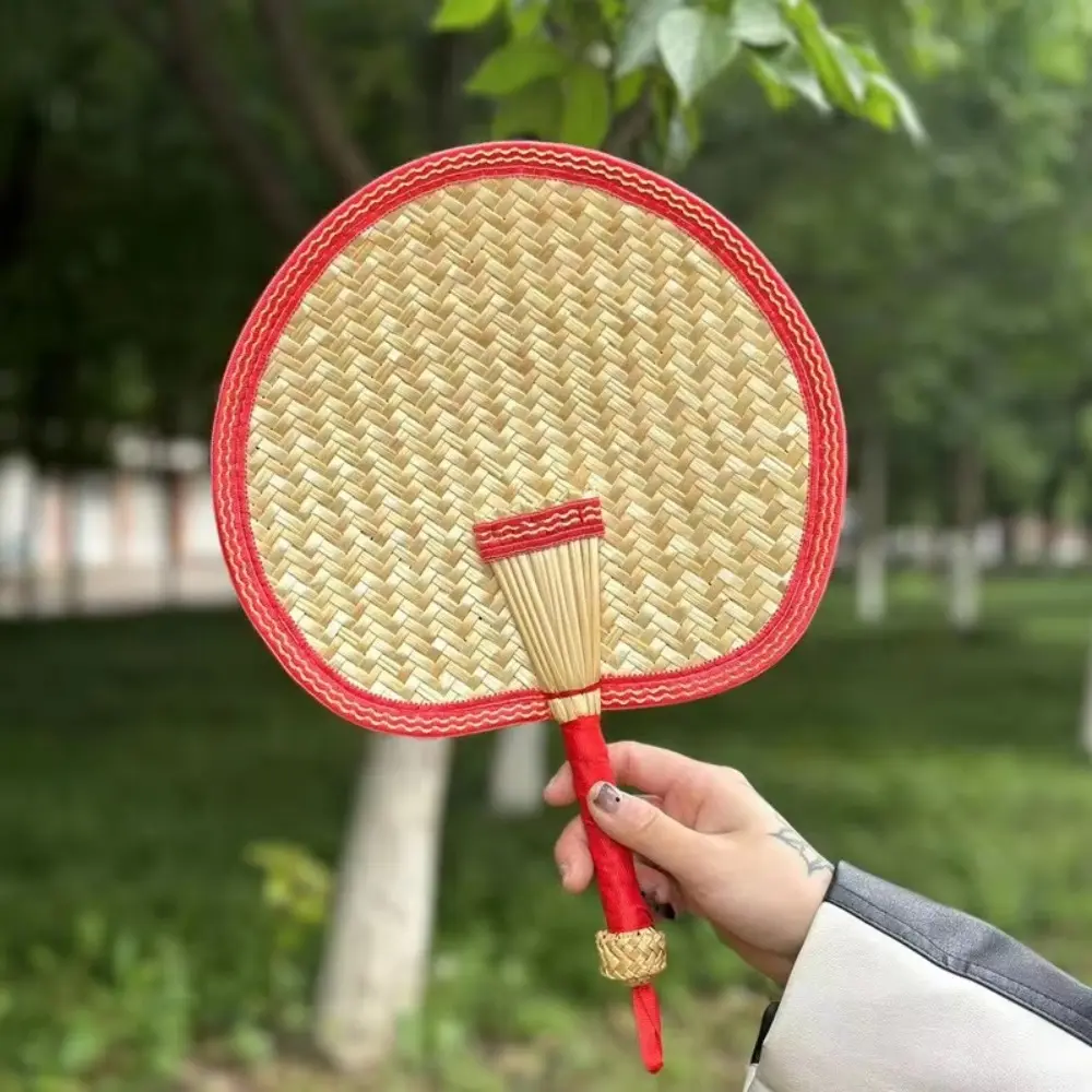 Eco-Friendly Hand-Woven Straw Fan Rustic Durable Decorative Fan Natural Material Wheat Straw Natural Hand Fan Summer