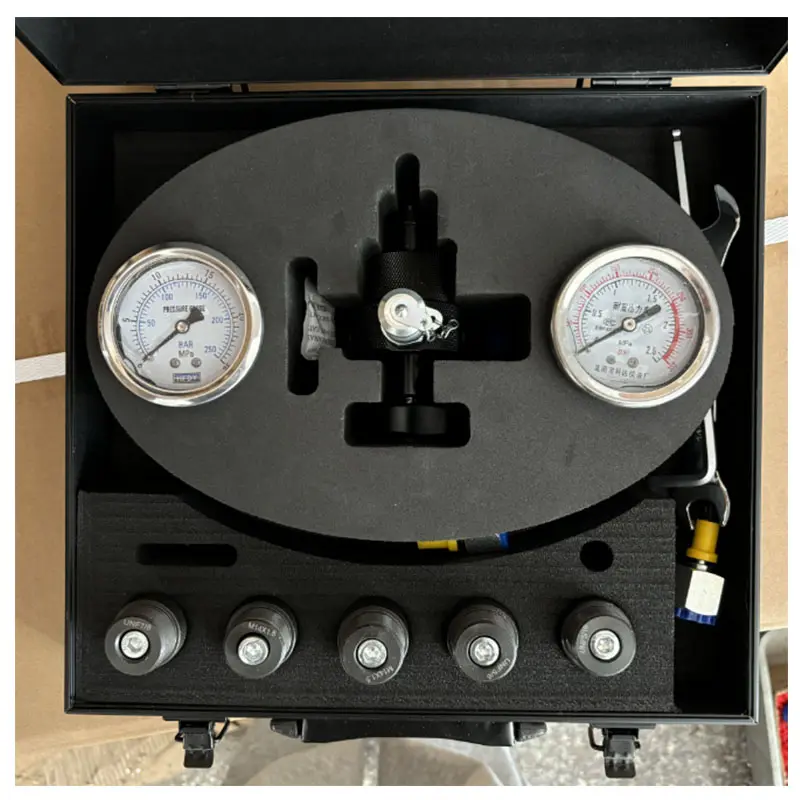VGU hydraulic accumulator nitrogen charging tool set