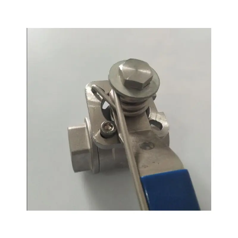 Stainless steel spring automatically resets the ball valve 4 points and 6 points thickened internal thread