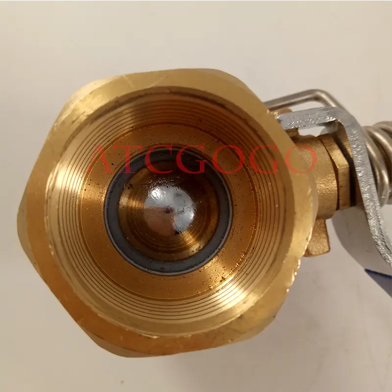 Brass spring wire ball valve DN20 spring automatic reset ball valve  double inner wire 3/4