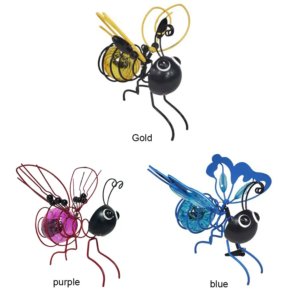 Solar-Powered Hanging Bee Garden Light Decorative Flying Bee Hanging Lamp Metal Garden Statue Light for Housewarming Gift