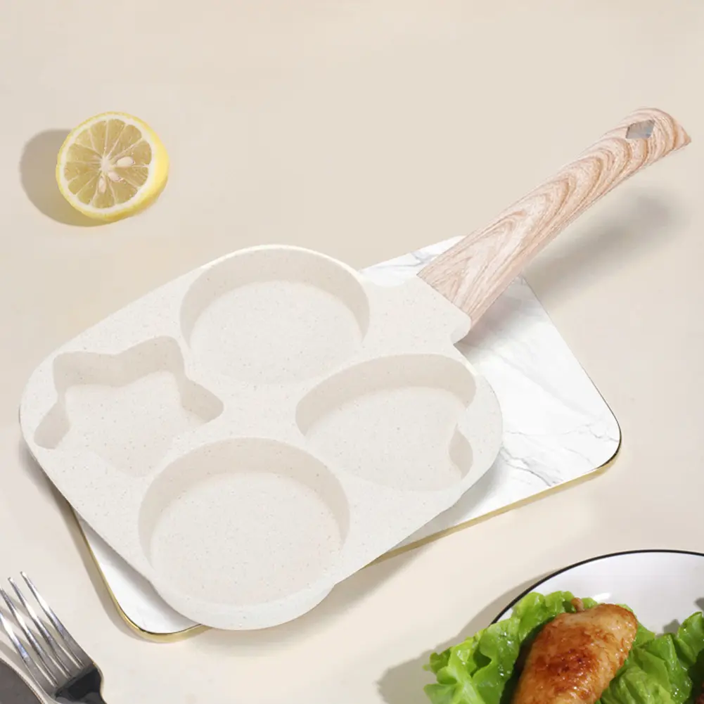 4 Hole Omelet Pan Egg Frying Pan Wooden Handle Fried Egg Pan Non-Stick Divided Egg Omelet Pan for Gas Stove and Induction Cooker