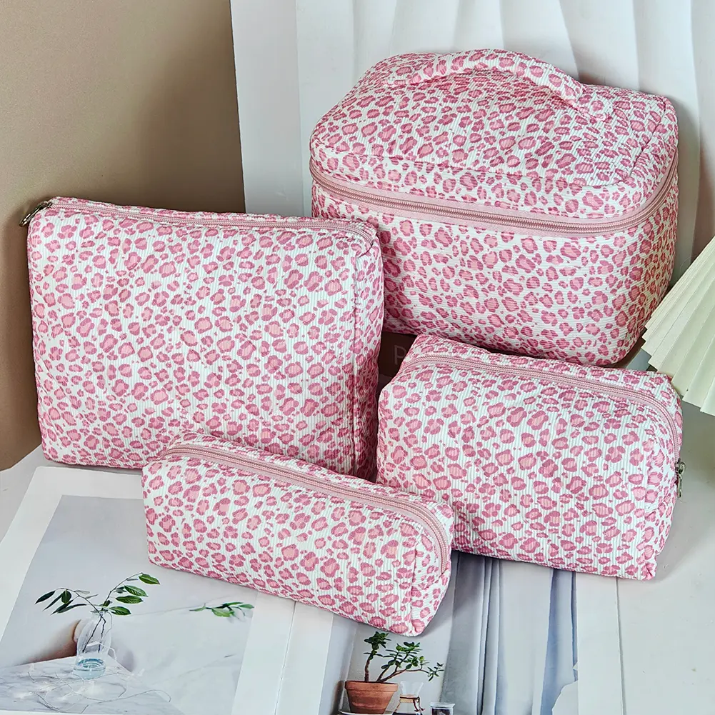 Padding Cosmetic Bag Ins Polka Dot Printed Portable Quilted Skincare Pouch Cute Storage Bag Commute Work Date Handbag