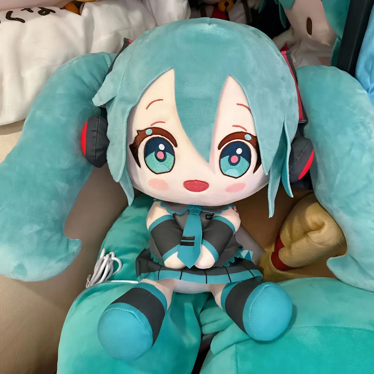 324