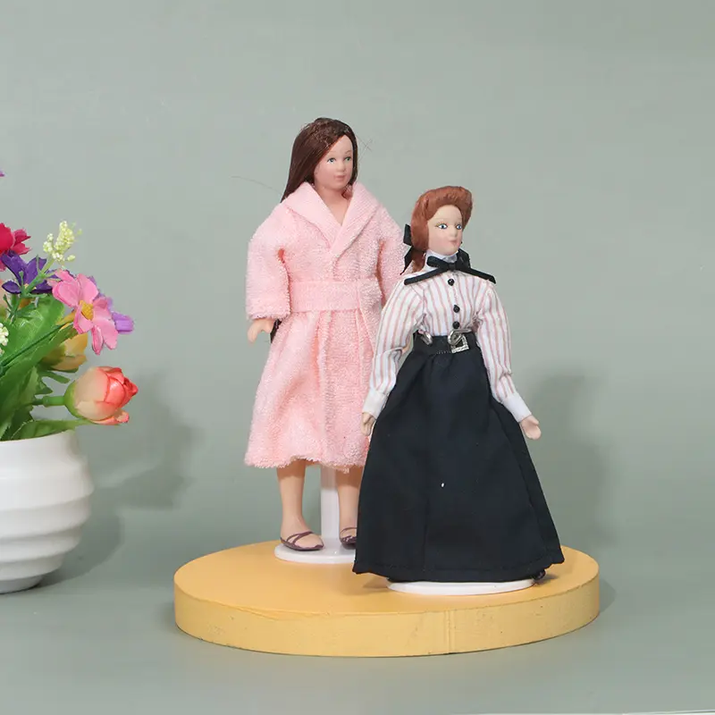 New Arrival 1:12 Miniature Mini Victorian Doll Model Teachers Pajamas Dollhouse Decoration