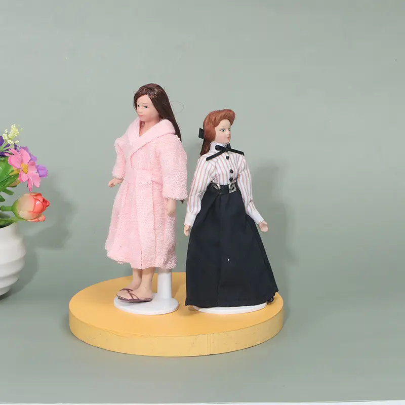 New Arrival 1:12 Miniature Mini Victorian Doll Model Teachers Pajamas Dollhouse Decoration