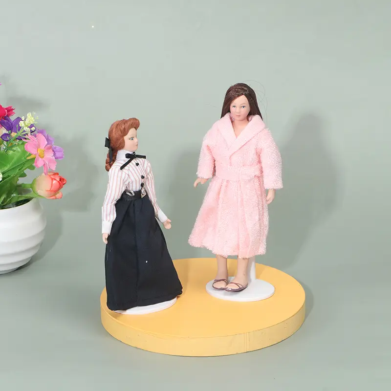 New Arrival 1:12 Miniature Mini Victorian Doll Model Teachers Pajamas Dollhouse Decoration