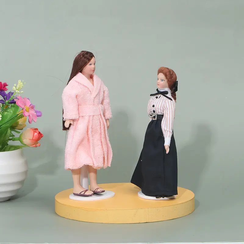 New Arrival 1:12 Miniature Mini Victorian Doll Model Teachers Pajamas Dollhouse Decoration