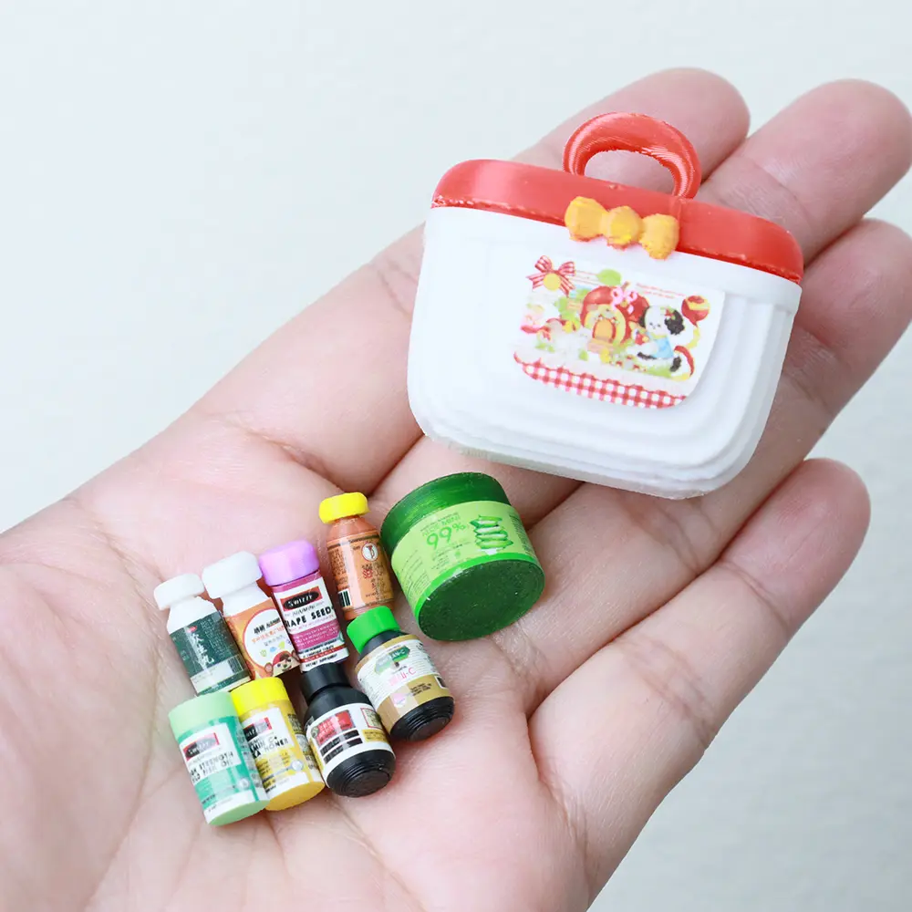 New Dollhouse Miniature Pill/Medicine box Simulation Mini Medicine Bottle Doll Accessories Toys