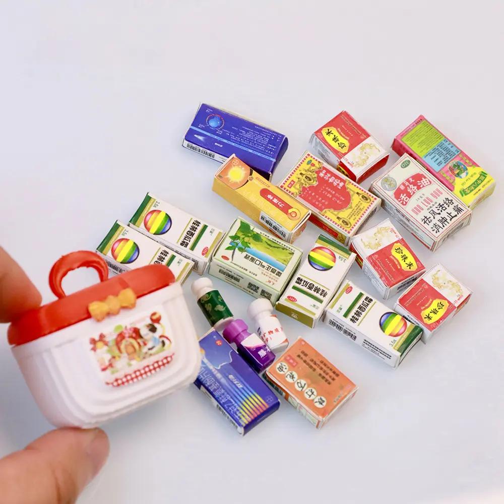 New Dollhouse Miniature Pill/Medicine box Simulation Mini Medicine Bottle Doll Accessories Toys