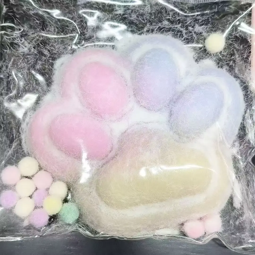 Stress Relief And Pressure Resistance Super Gradient Color Cat Paw Imitation Strawberry Soft Relieve Stress Anxiety Toy Gift