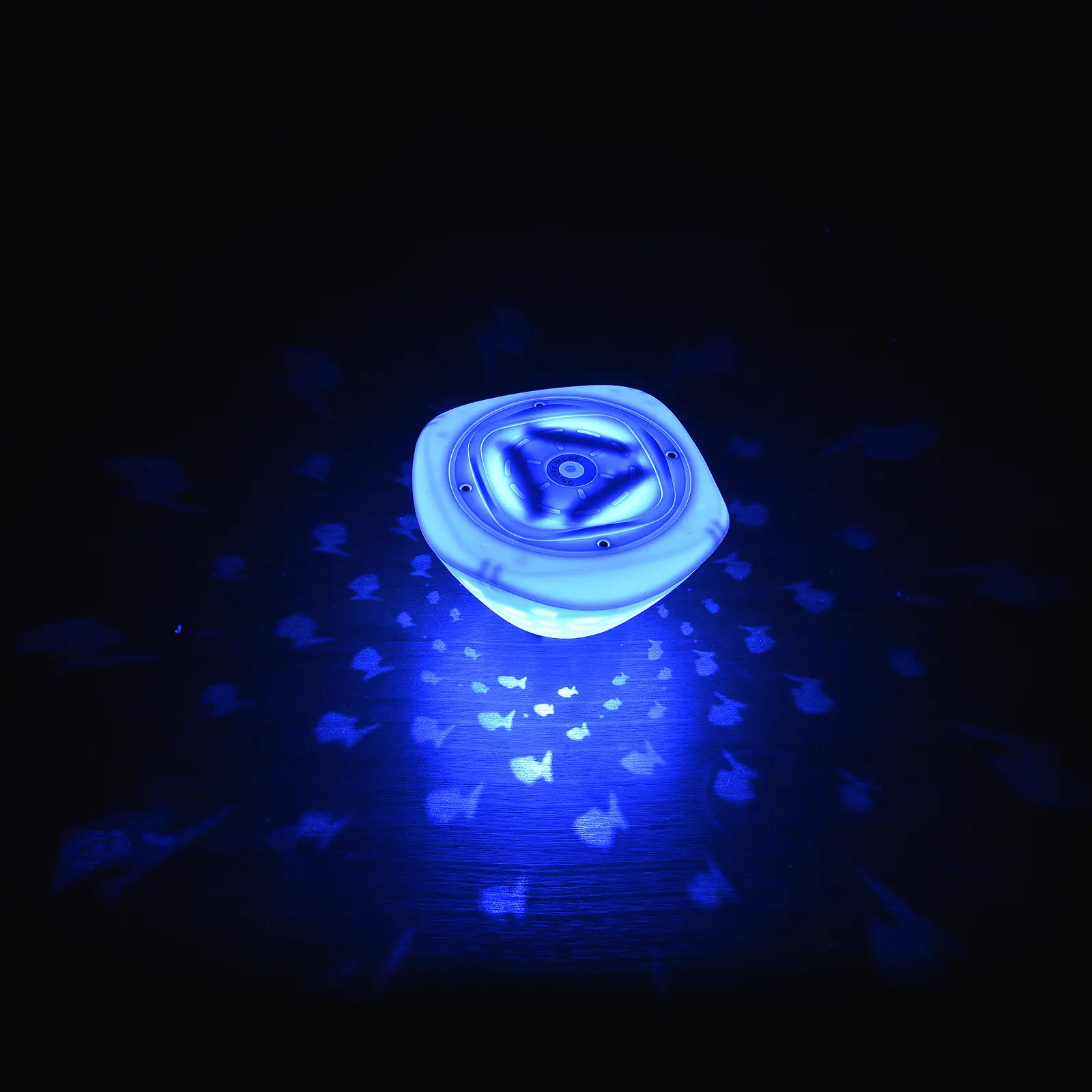 Colorful Underwater Lights Fish Pattern Multi Color Underwater Lamp 4 Colors Battery Operated Pool Accessories