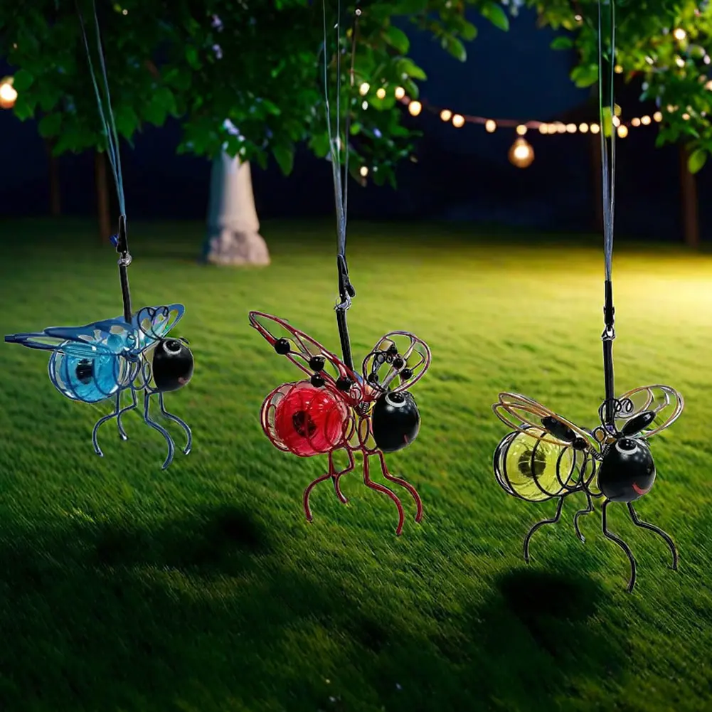 Solar-Powered Hanging Bee Garden Light Decorative Realistic Insect Light Metal Garden Statue Light for Patio Balcony Yard
