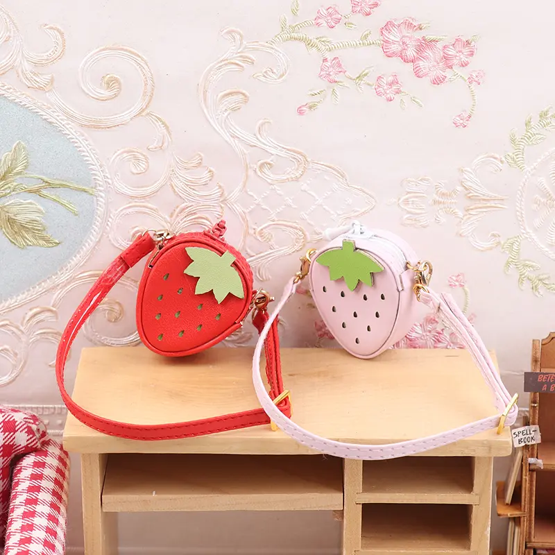 Cute Mini Doll Strawberry Crossbody Bag Shoulder Bag Doll Fashion Clothes Accessories 1/12 Dollhouse Decoration Pretend Play Toy