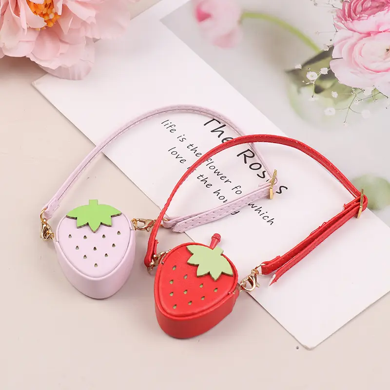 Cute Mini Doll Strawberry Crossbody Bag Shoulder Bag Doll Fashion Clothes Accessories 1/12 Dollhouse Decoration Pretend Play Toy