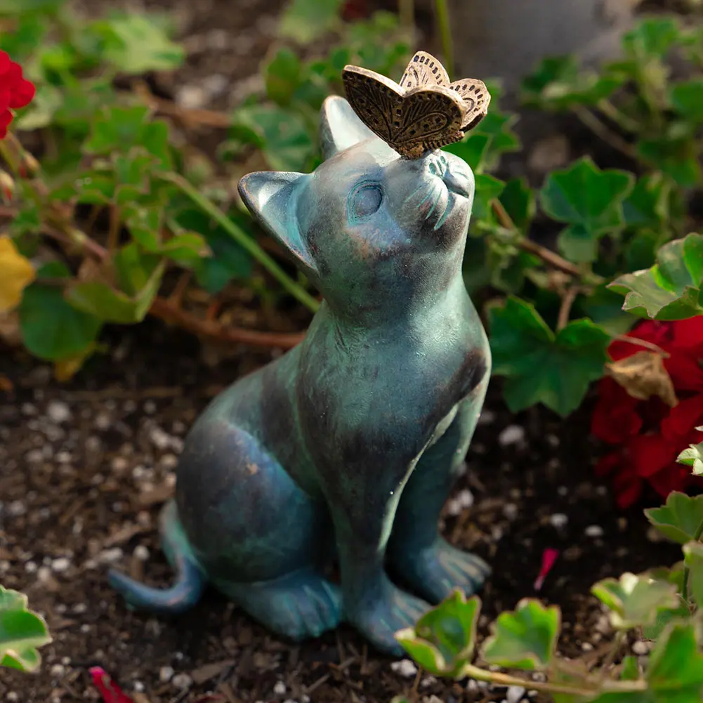 Butterfly Stuck on Cat Nose Sculpture Decorative Figurine Pet Memorial Gifts Vintage Style for Patio Lawn Home Office Ornaments