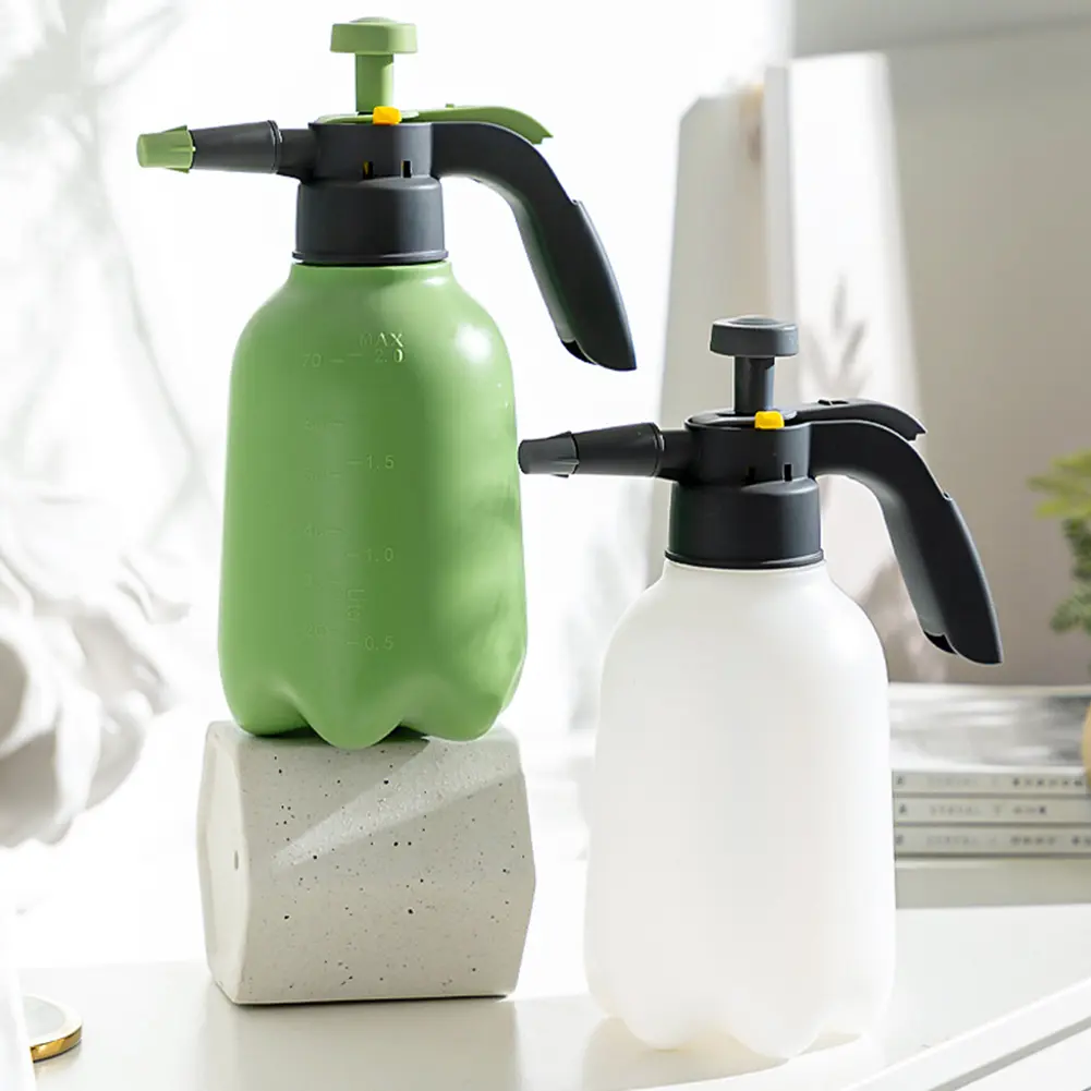 2L Air Compression Garden Sprayer Sprinkler Gardening Watering Can Watering Can Sprinkler for Watering Flowers Plant