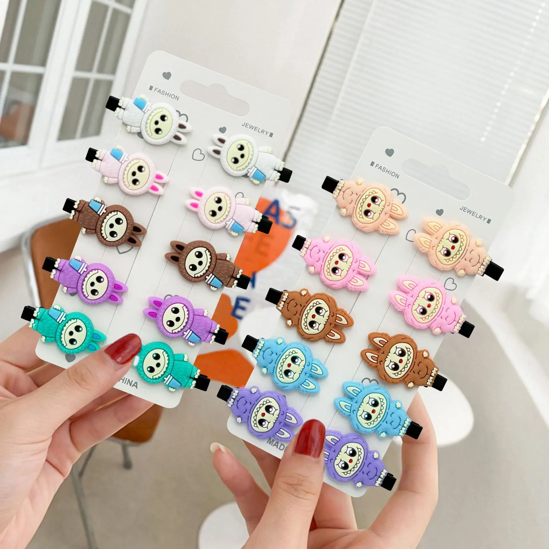 60pcs Cartoon Children's Hair Clips for Girls Anime Hair Accessories Kawaii Friends for Gifts