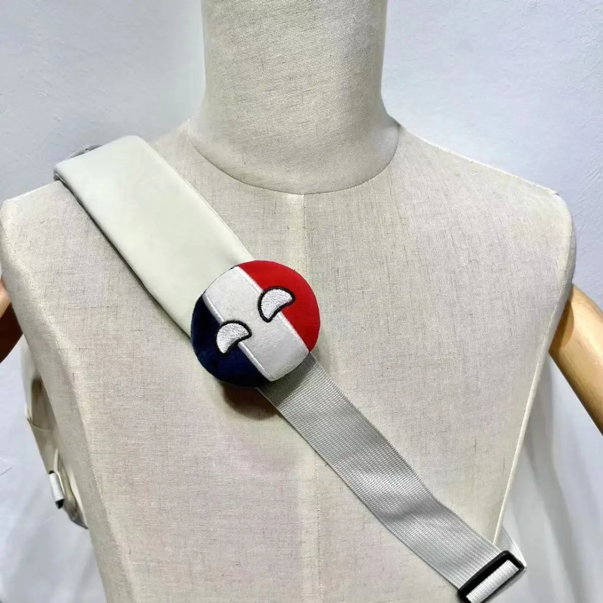 7CM Polandball Country Ball shoulder strap buckle Yugoslavia Russia Germany France U.K. Handmade great gift idea