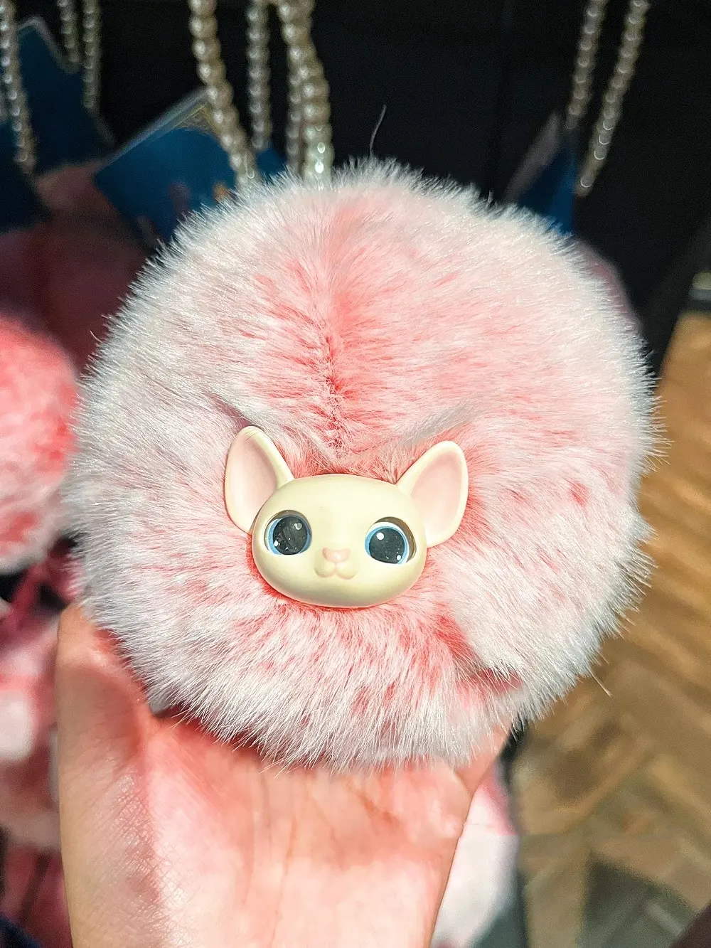 Beijing Movie Park Magical Academy Ginny's Pet Puffskein Shoulder-Sitting Plush Doll Memento Fur Keychain
