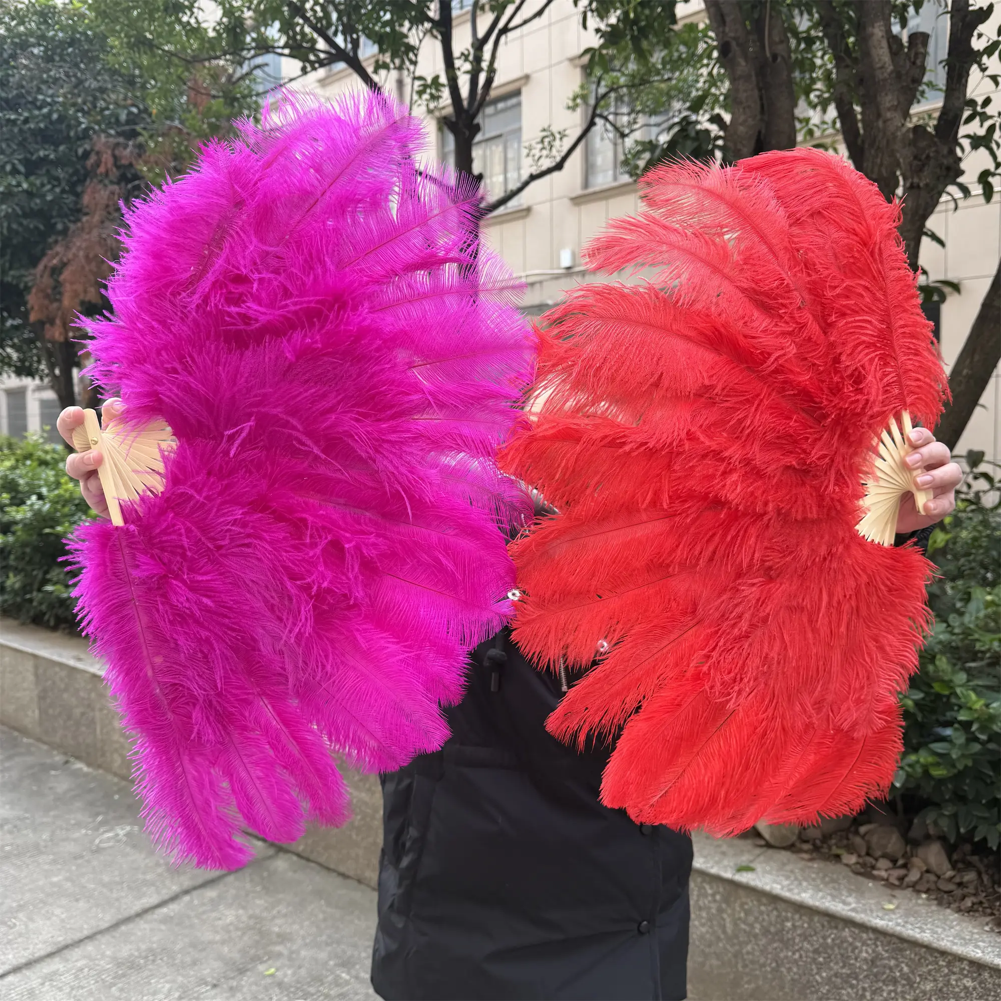 Colored Natural Ostrich Feather Fan 15Bone Handheld Ostrich Plumes Folding Fan for Carnival Dance Stage Show Performance Props