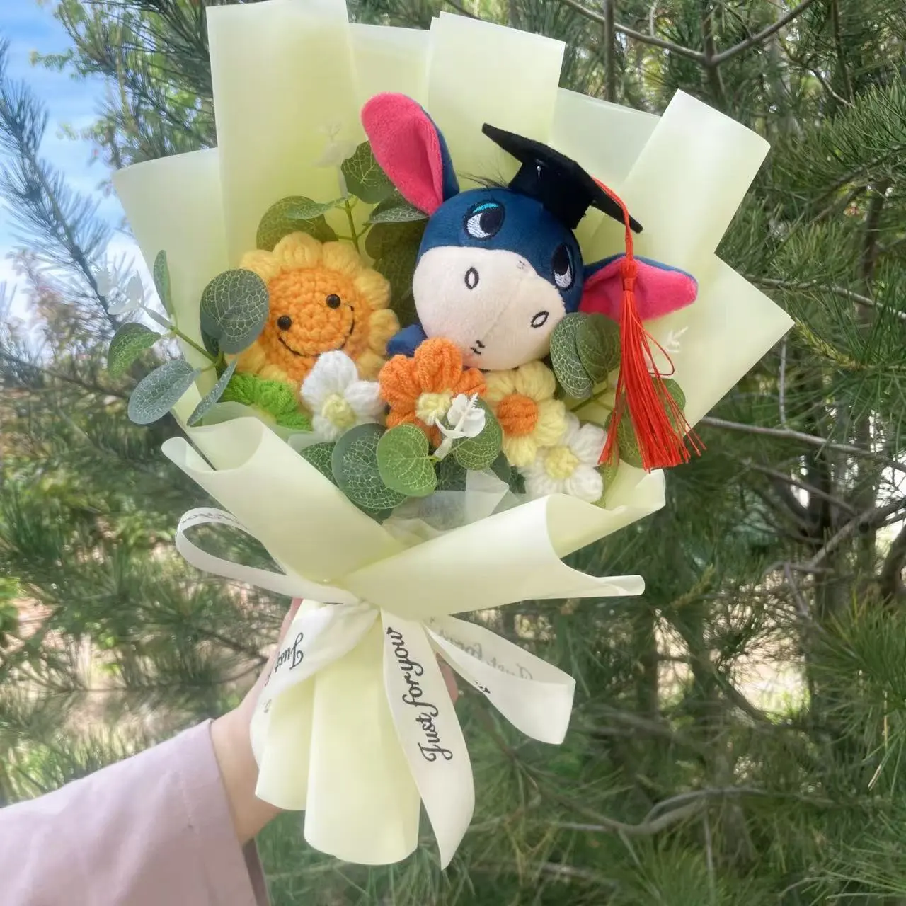 Cartoon Winnie the Pooh Plush Doll Toy Handmade Flower Bouquet Wedding Valentine's Day Christmas Graduation Gifts