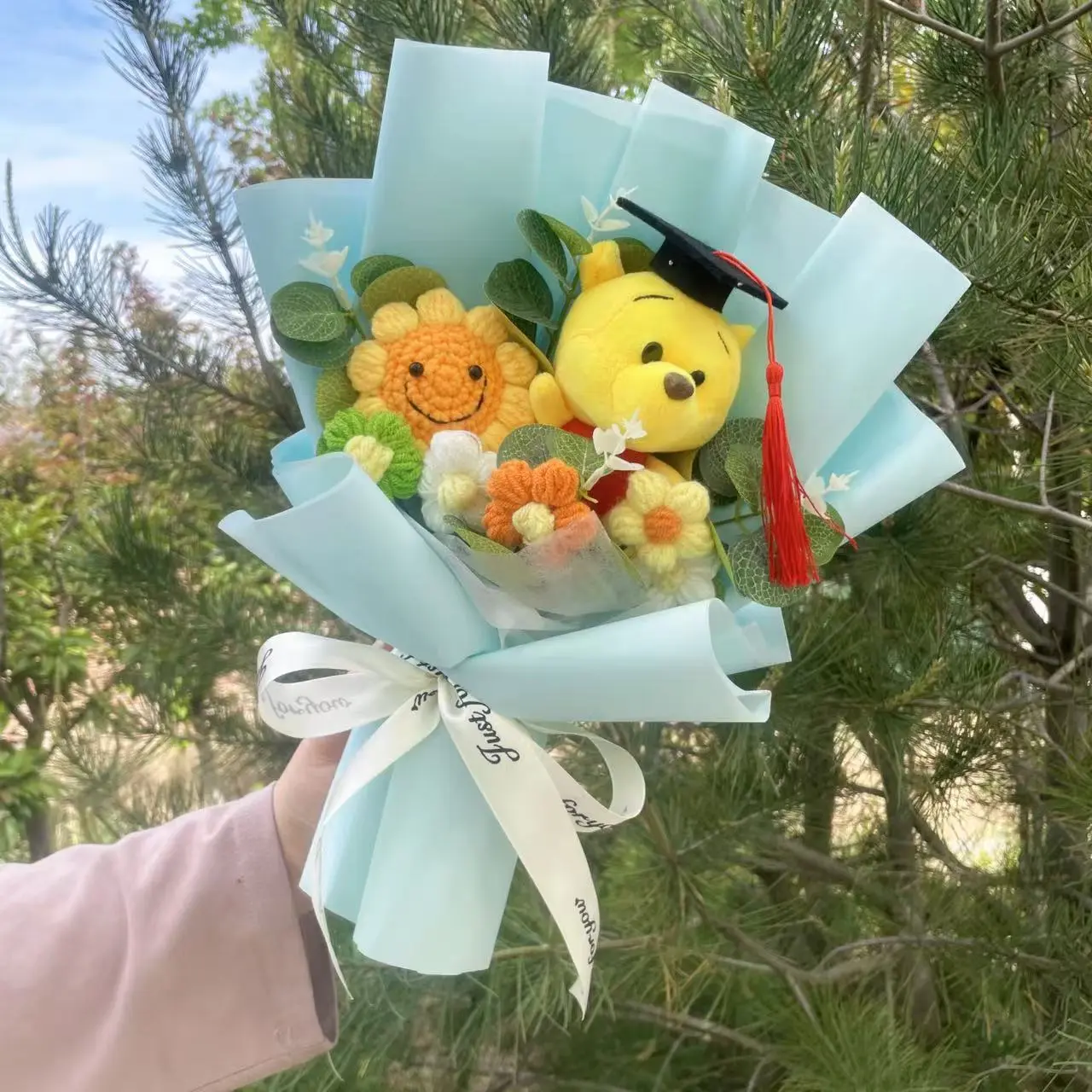 Cartoon Winnie the Pooh Plush Doll Toy Handmade Flower Bouquet Wedding Valentine's Day Christmas Graduation Gifts