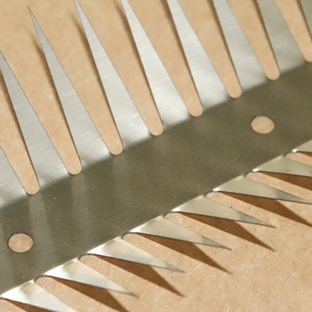 Bird Repellent Spikes Stainless Steel Bird Deterrent Spikes with Gloves Spikes Repeller for Wall Barns Fence Roof and Tree Bark