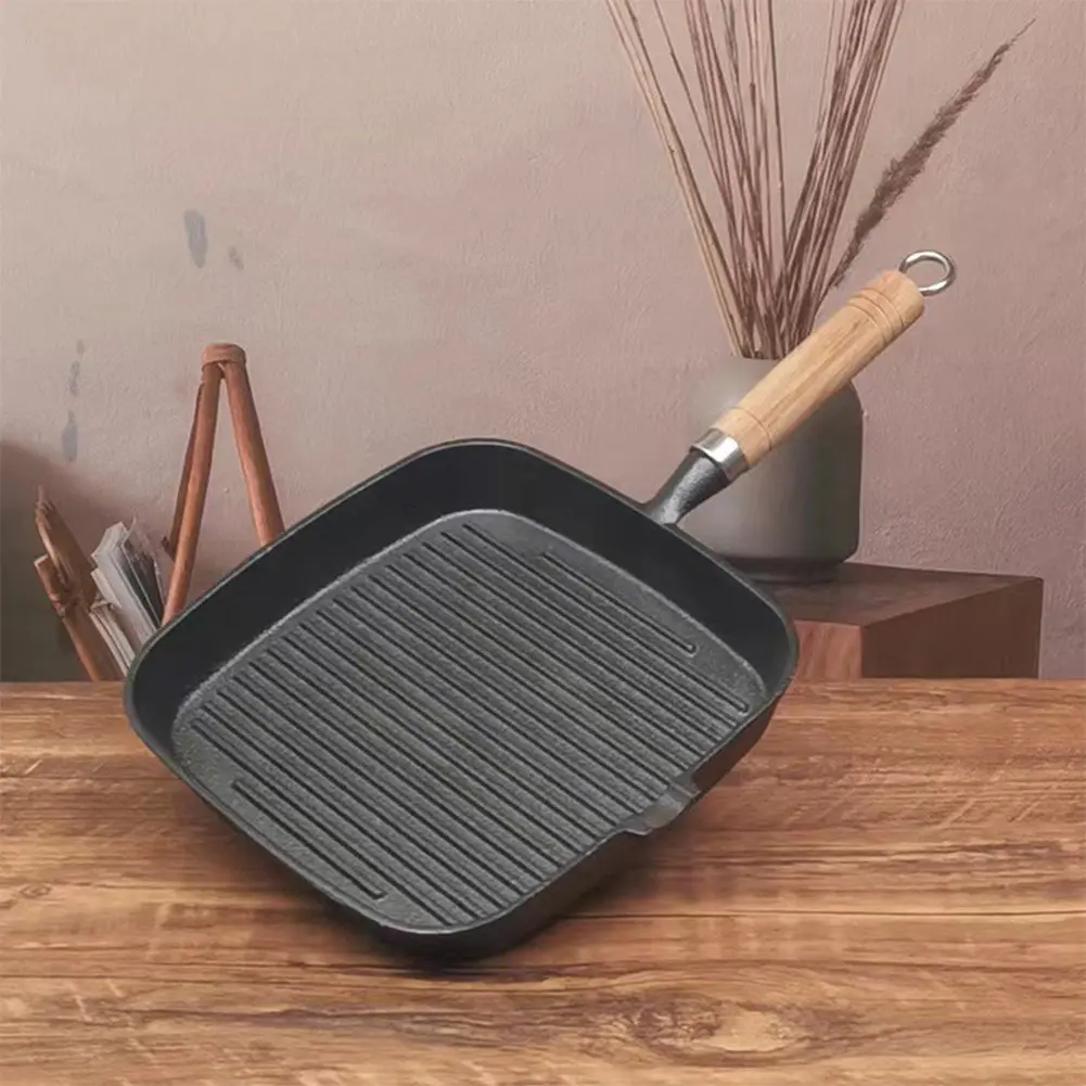 Cast Iron Skillet Steak Pan with Wooden Handle Uncoated Non-stick Cooking Pot Steak Skillet Camping Indoor and Outdoor Use