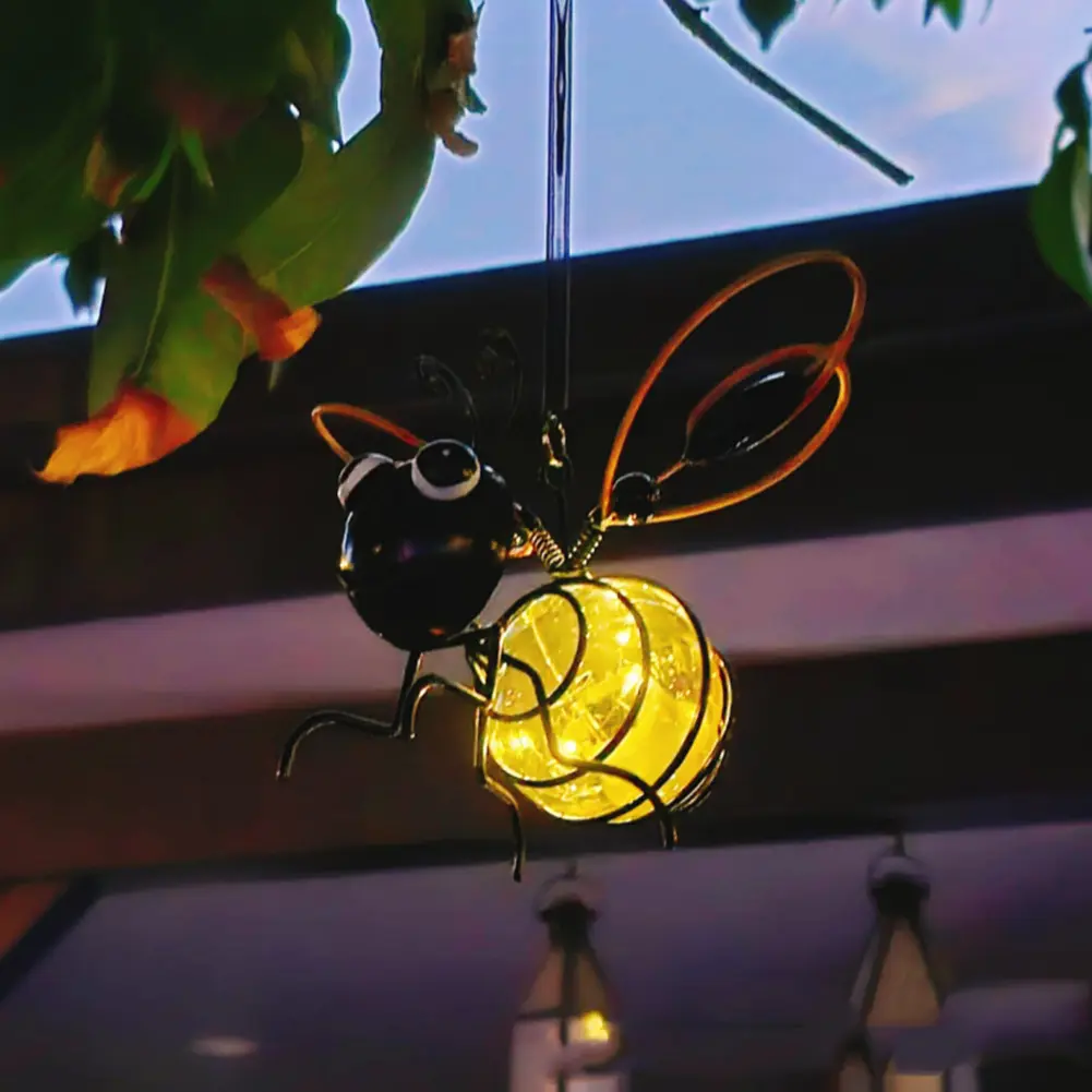 Solar-Powered Hanging Metal Insect Light P44 Waterproof Cute Statue Painted Iron Art Crafts Light Simulation Animal Solar Light