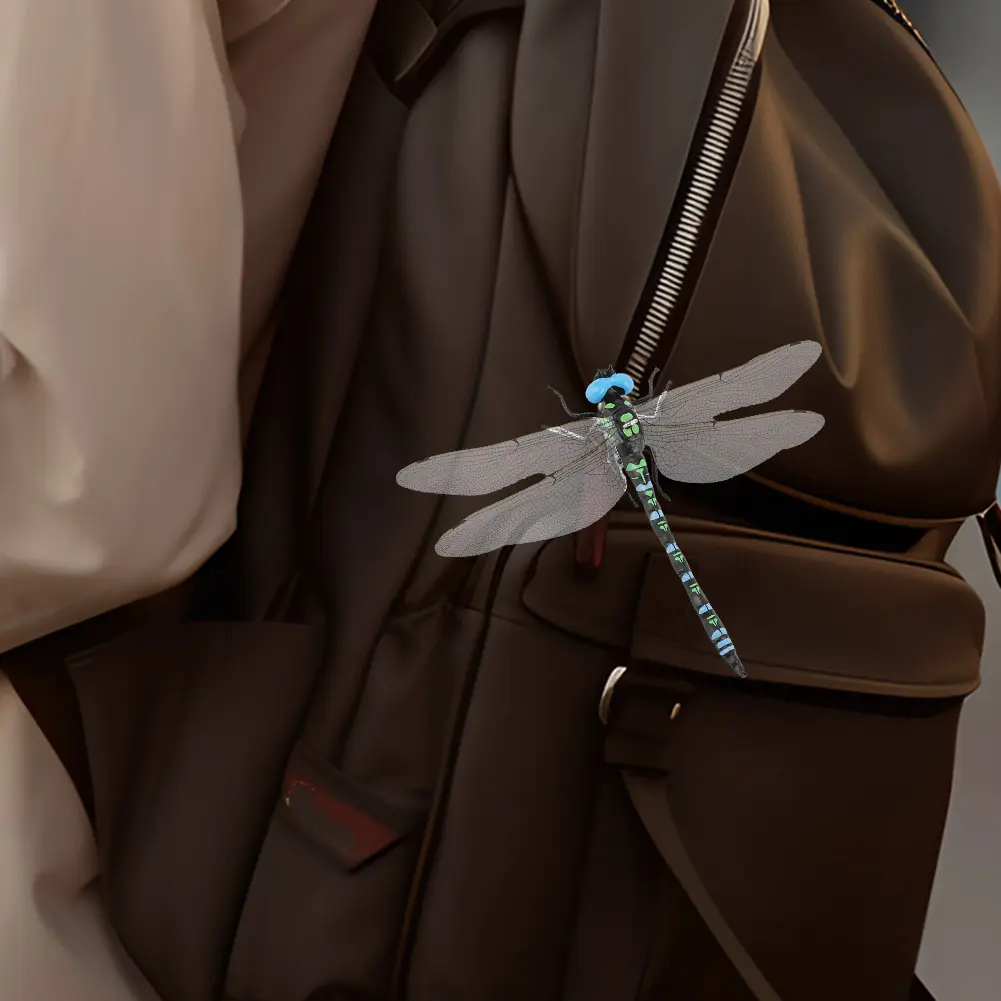 3D Artificial Dragonfly Hat Clip Bug Repellent Dragonfly Clip Clip-On Dragonfly Fly Deterrent Garden Ornaments Patio Decoration