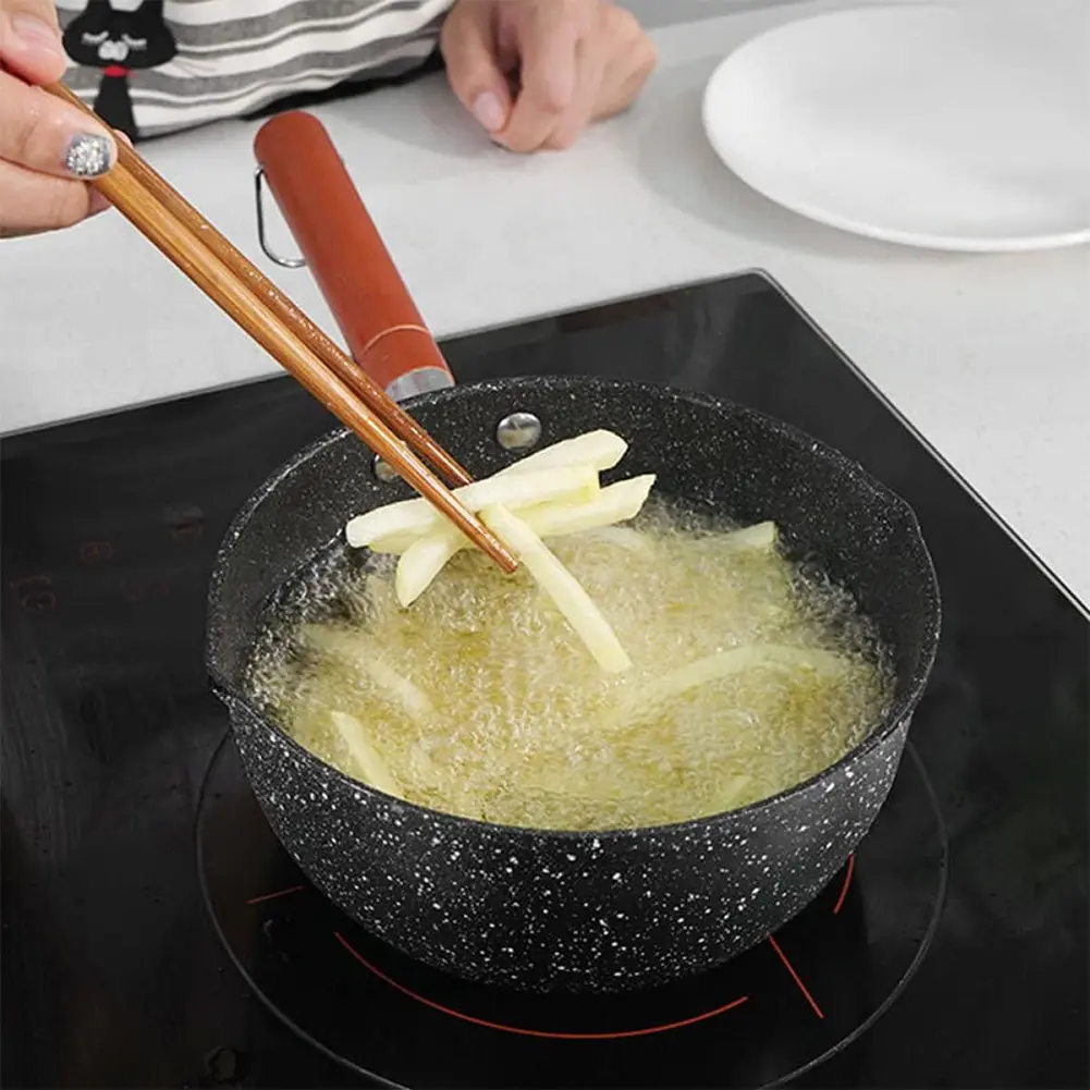 Nonstick Sauce Span Boiled Milk Pot Long Handle Induction Frying Pan with Lid Mini Soup Pot Universal for Milk Noodles Omelette