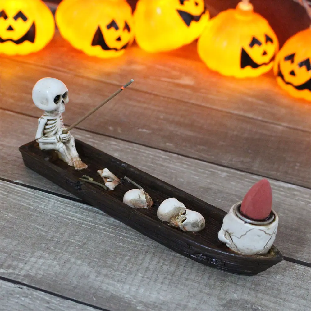 Creative Skull Incense Holder Resin Halloween Decor Ghost Incense Stick Tray Boat Decorative Incense Holder Skull Incense Burner