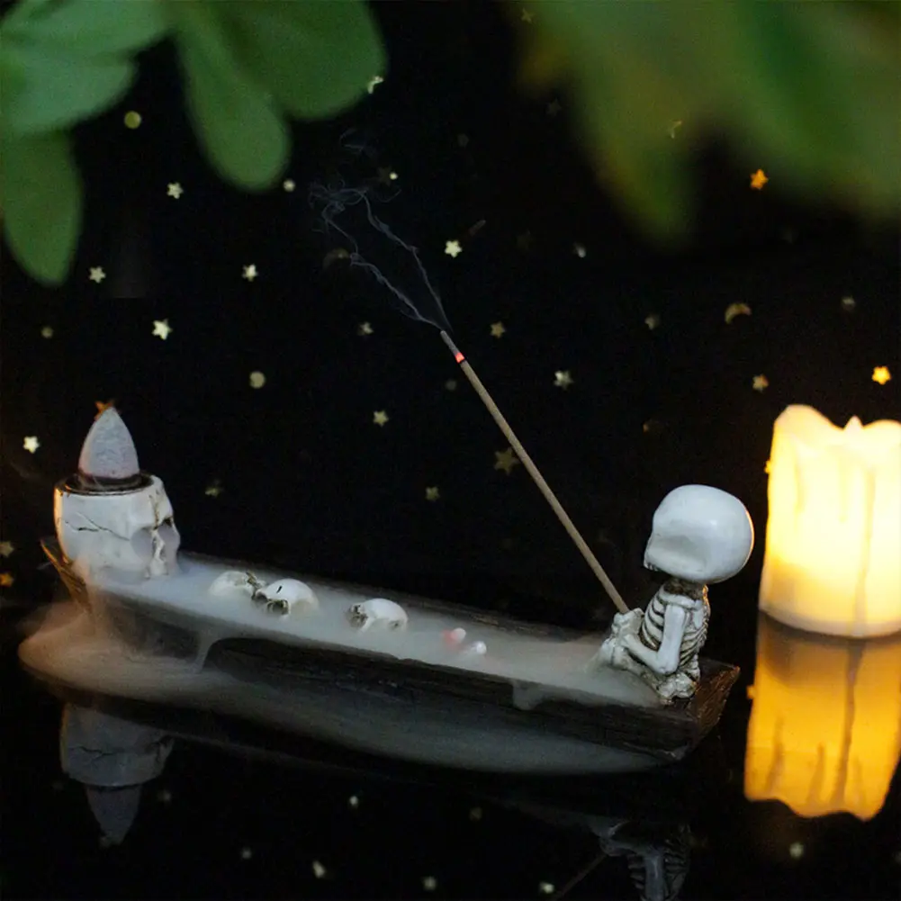 Creative Skull Incense Holder Resin Halloween Decor Ghost Incense Stick Tray Boat Decorative Incense Holder Skull Incense Burner