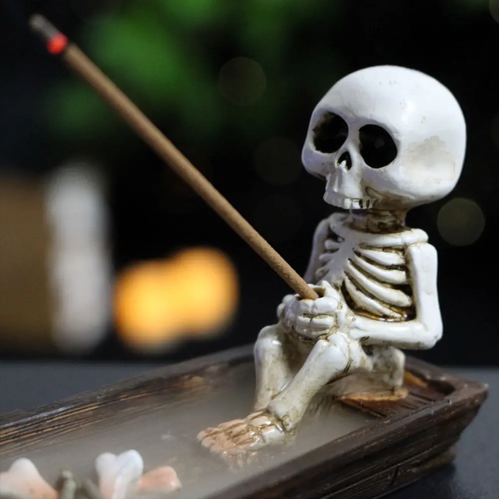 Creative Skull Incense Holder Resin Halloween Decor Ghost Incense Stick Tray Boat Decorative Incense Holder Skull Incense Burner