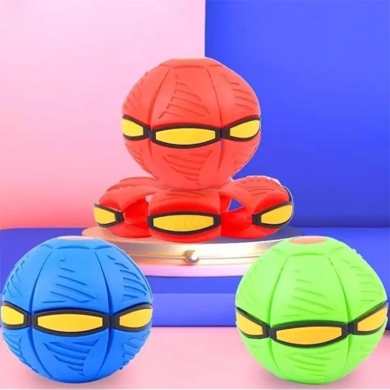 Outdoor sports flying ball toys two transformation forms flying saucer ball bouncing ball educational fitness pet interaction 3+