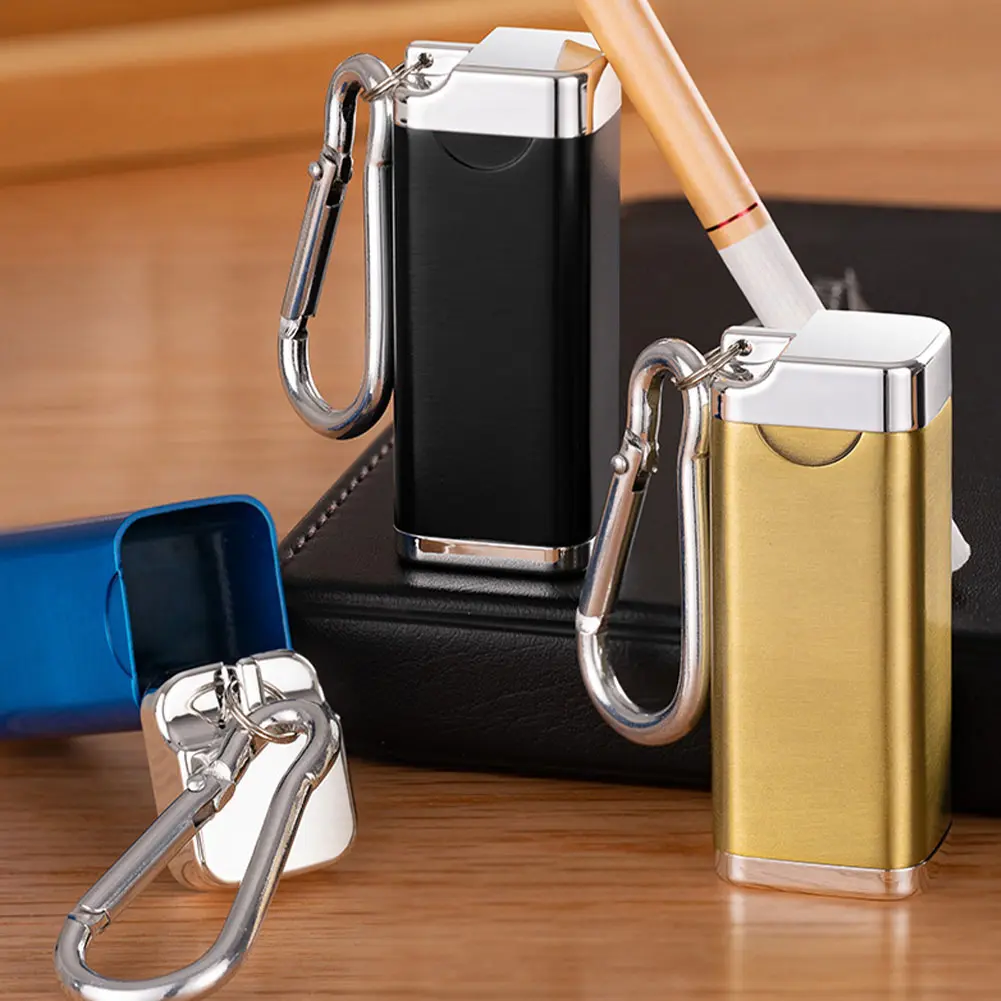 Handheld Ashtray Multi-Function Outdoor Cigarette Holder with Brush Carabiner Ashtray Metal for Outdoor Travel