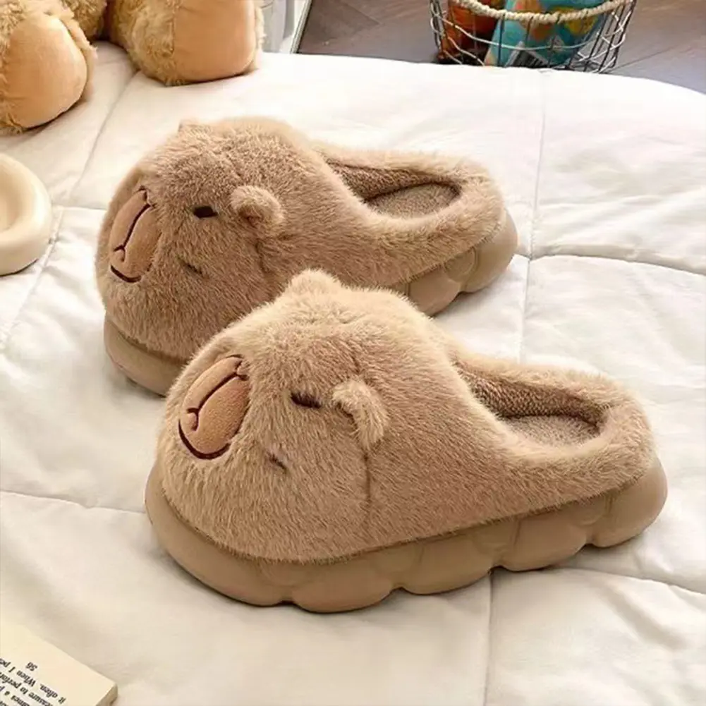 Plush Capybara Slippers Closed Toe Slippers Comfortable Furry Animal Slippers Non-Slip Fuzzy Capybara Slippers for Autumn Winter