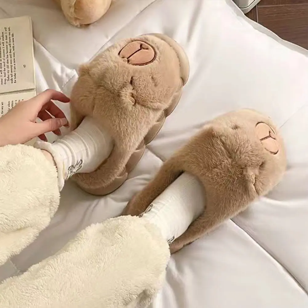 Plush Capybara Slippers Closed Toe Slippers Comfortable Furry Animal Slippers Non-Slip Fuzzy Capybara Slippers for Autumn Winter