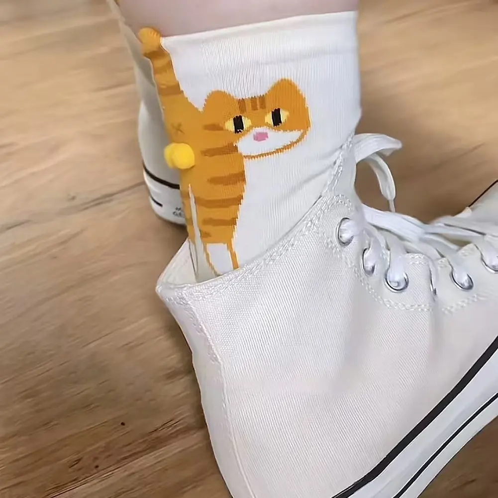 1/2/4Pair Cute Cat Socks with Balls Funny Cartoon Cat Balls Cotton Socks Breathable Crew Socks Middle Tube Socks Novelty Gifts